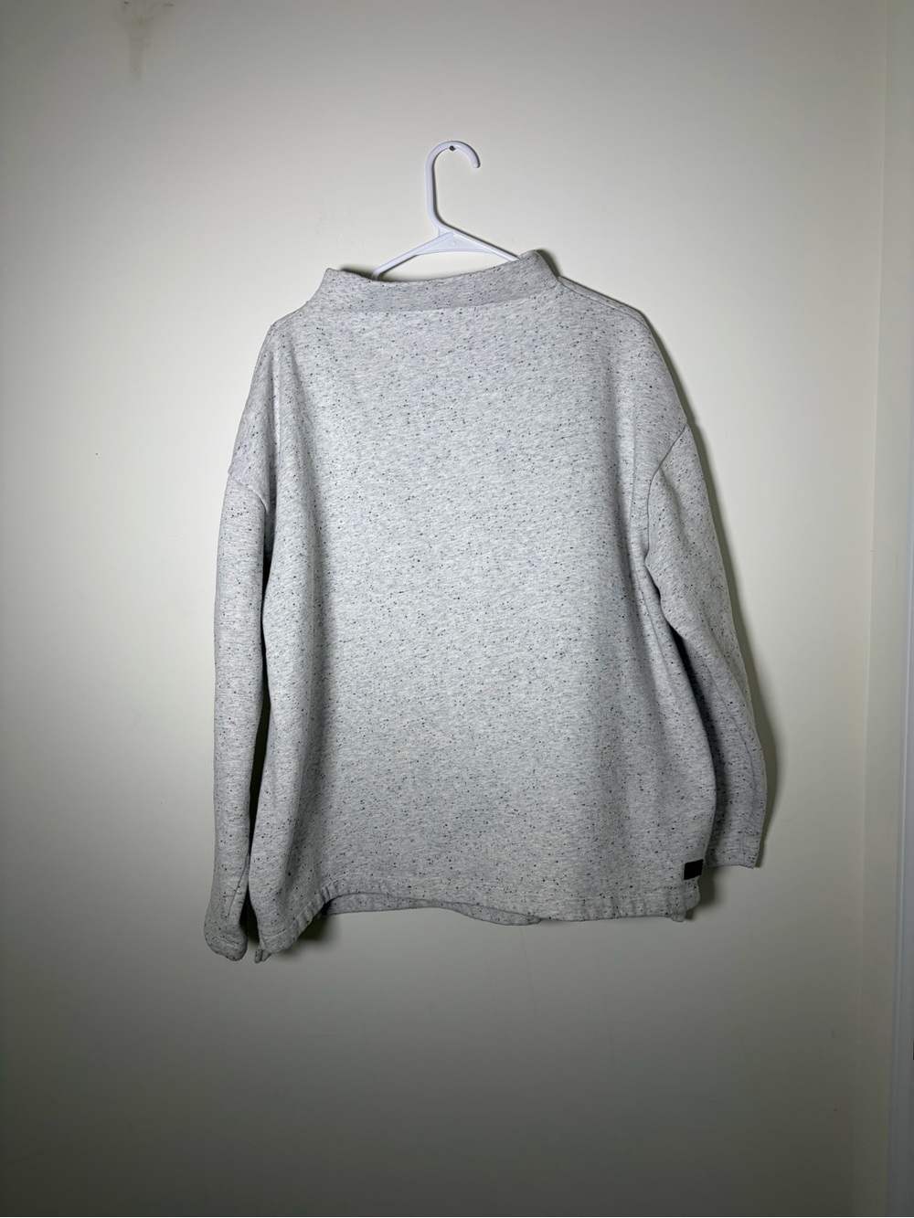 L.L. Bean Women’s 2XL Speckled Light Gray Pullover with Leather Logo